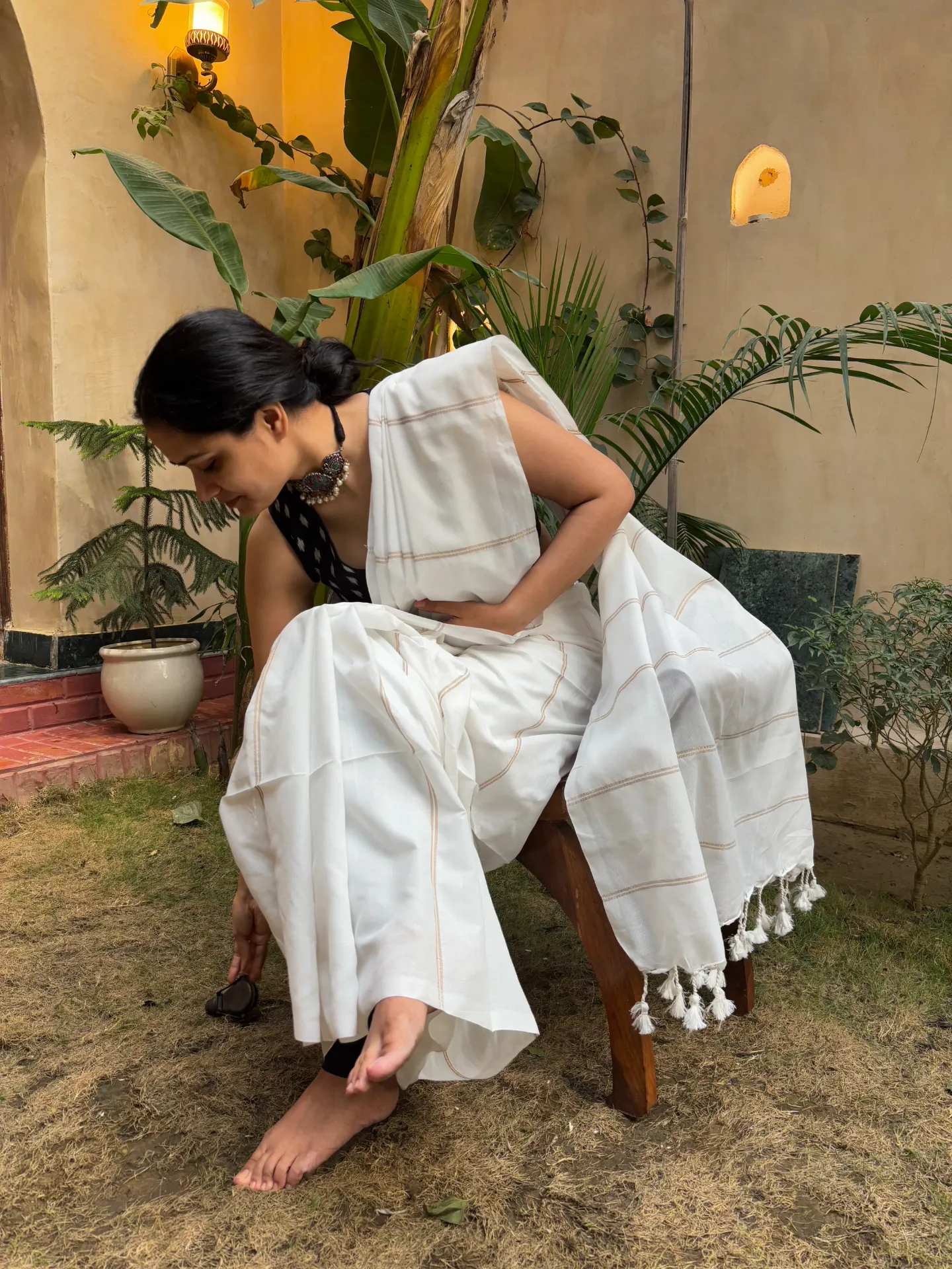 Shatapatri Pure mul mul white cotton saree