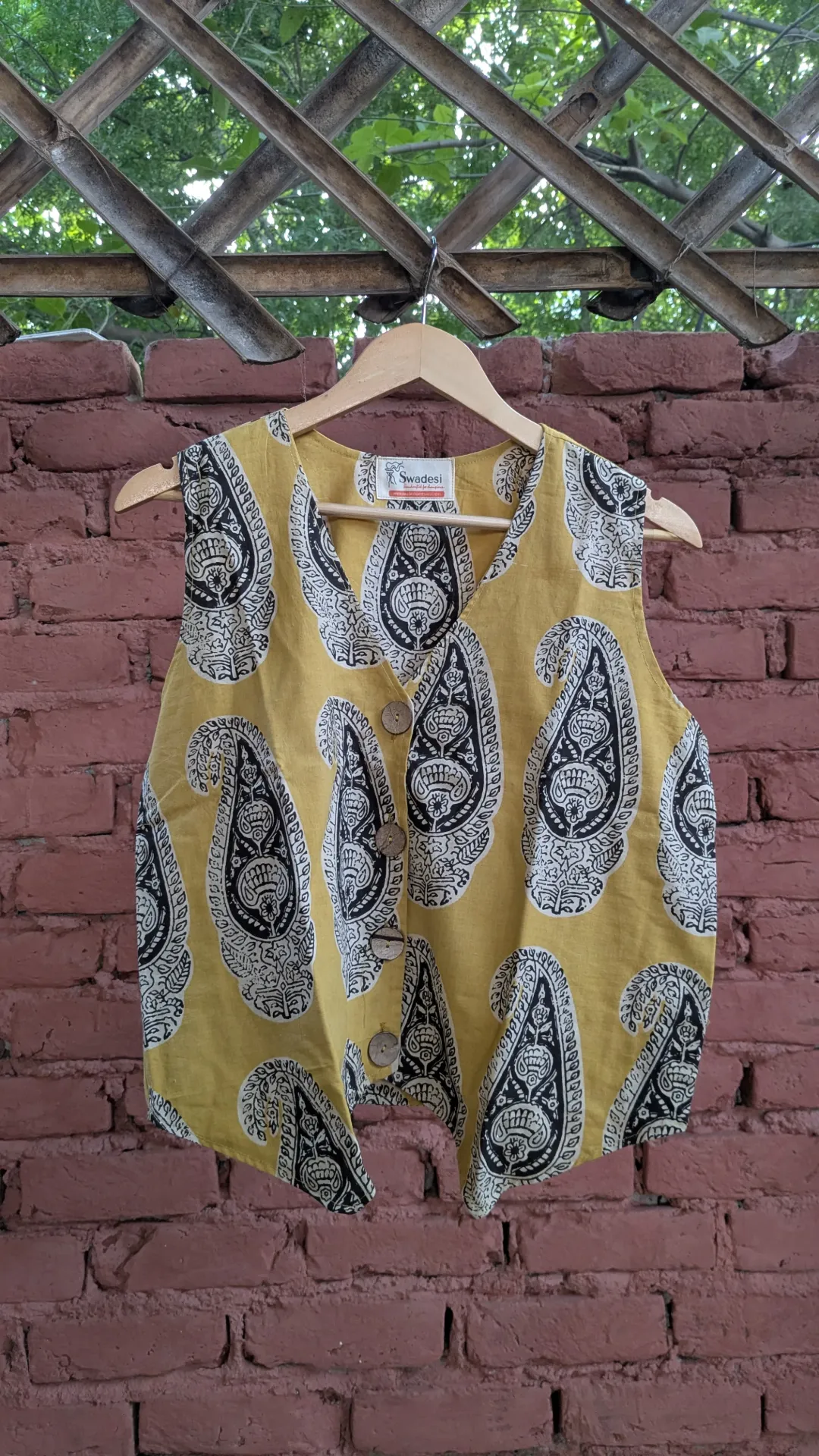 Button-Down Cotton Top – Premium Comfort & Effortless Style (S)